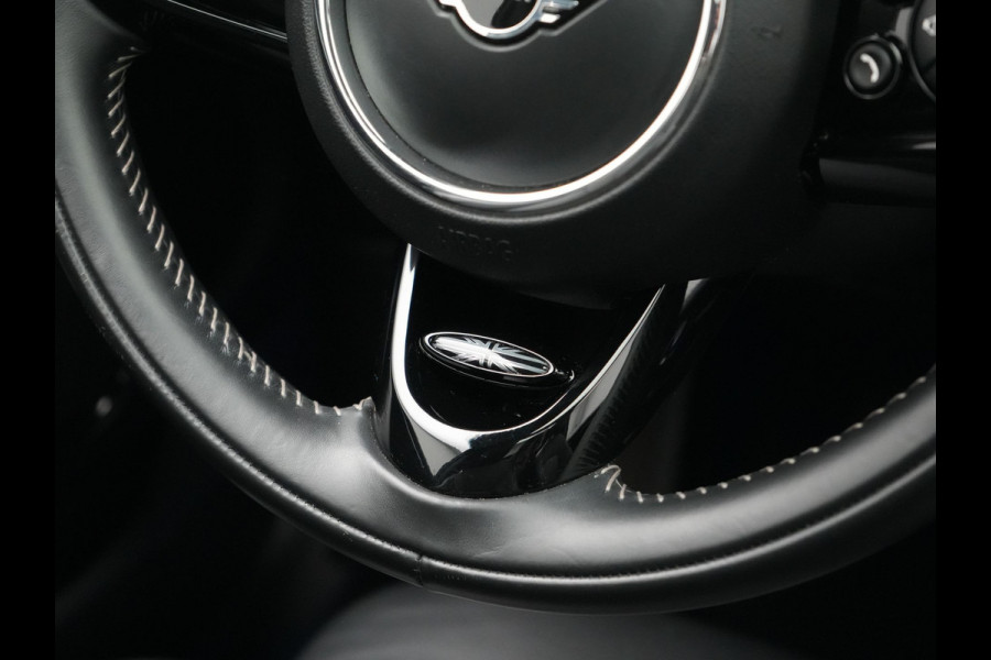 MINI Mini Electric Yours 33 kWh 184pk | Panodak | Head Up | Harman / Kardon | Camera | Lederen Sportstoelen Verwarmd | Keyless | Apple Carplay | Cruise Control | LED Koplampen | Virtual | Navigatie | DAB |