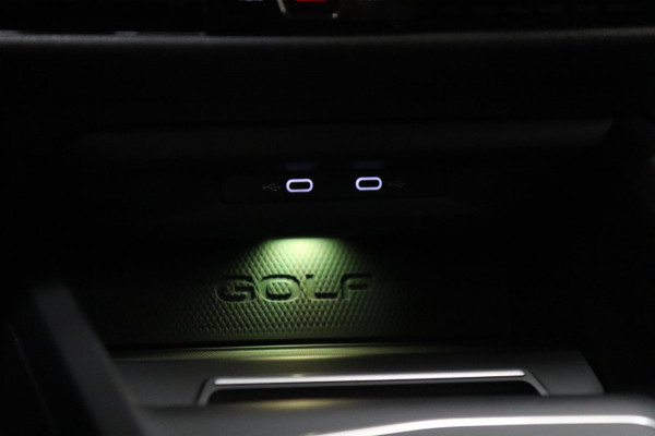 Volkswagen Golf 2.0 TSI GTI CLUBSPORT /PANO/ACC/CAM/CARPLAY/IQ-LIGHT/VOLL