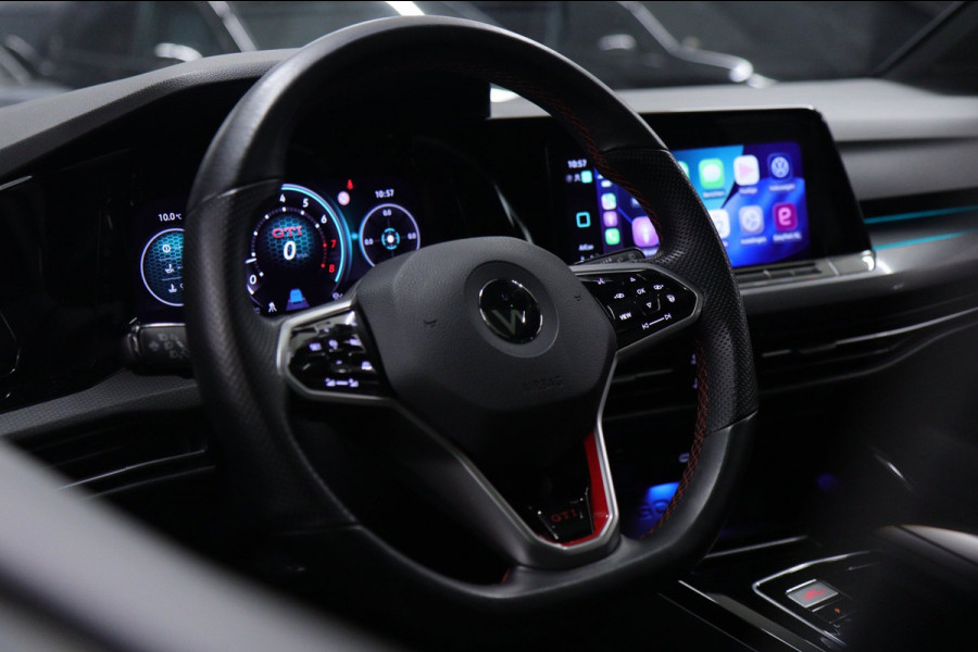 Volkswagen Golf 2.0 TSI GTI CLUBSPORT /PANO/ACC/CAM/CARPLAY/IQ-LIGHT/VOLL