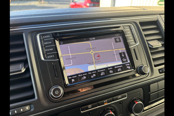Volkswagen Transporter 2.0 TDI L2H1 DC*AUTOM.*A/C*ACC*NAVI*HAAK*CARPLAY*