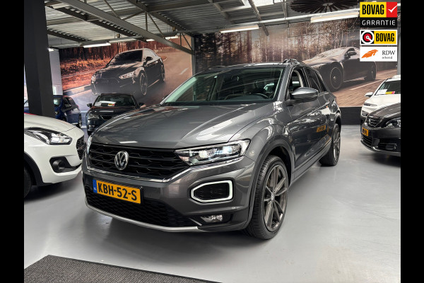 Volkswagen T-Roc 1.5 TSI Sport Business / Carplay / Stoel+stuur verwarming