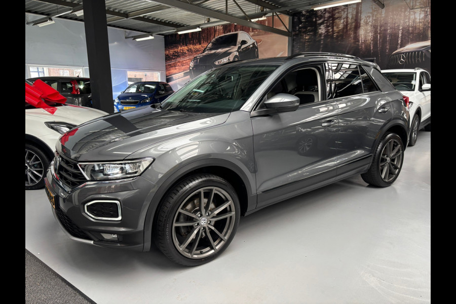 Volkswagen T-Roc 1.5 TSI Sport Business / Carplay / Stoel+stuur verwarming