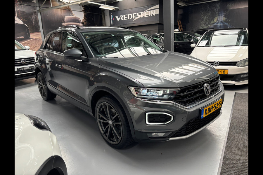 Volkswagen T-Roc 1.5 TSI Sport Business / Carplay / Stoel+stuur verwarming