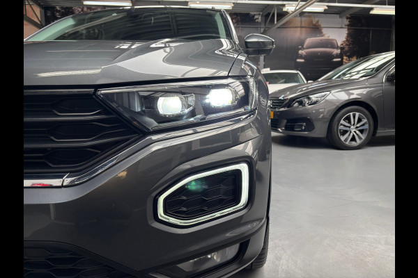 Volkswagen T-Roc 1.5 TSI Sport Business / Carplay / Stoel+stuur verwarming