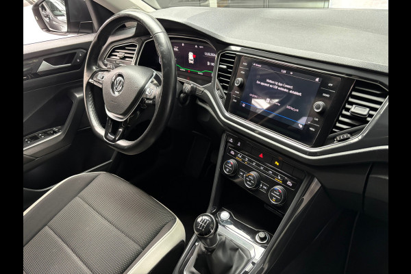 Volkswagen T-Roc 1.5 TSI Sport Business / Carplay / Stoel+stuur verwarming