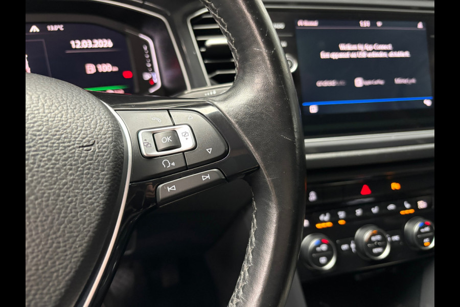 Volkswagen T-Roc 1.5 TSI Sport Business / Carplay / Stoel+stuur verwarming