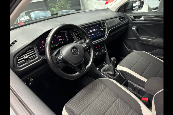Volkswagen T-Roc 1.5 TSI Sport Business / Carplay / Stoel+stuur verwarming