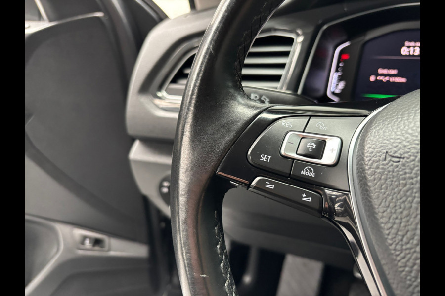 Volkswagen T-Roc 1.5 TSI Sport Business / Carplay / Stoel+stuur verwarming