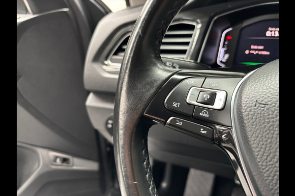 Volkswagen T-Roc 1.5 TSI Sport Business / Carplay / Stoel+stuur verwarming