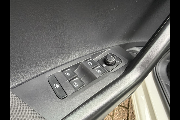 Volkswagen Polo 1.0 TSI Led PDC V+A Carplay Navi Adapt Cruise DAB+ Airco Digital Dash All-Season