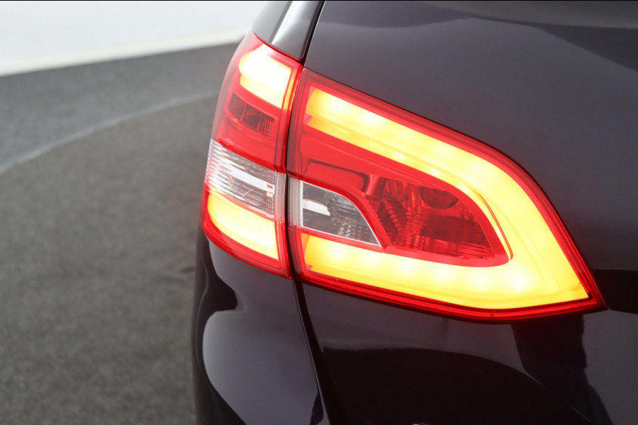 Peugeot 308 SW 1.2 *130PK*ECC*CRUISE*CAM*HAAK*CARPLAY*PANO*