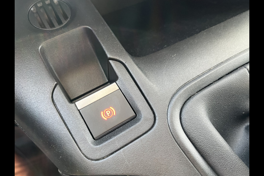 Citroën Berlingo 1.2 PureTech Club 110pk 6-bak BENZINE!
