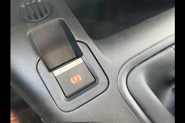 Citroën Berlingo 1.2 PureTech Club 110pk 6-bak BENZINE!