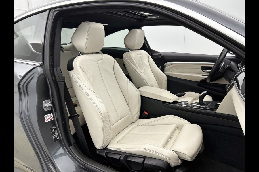 BMW 4 Serie Coupé 420i High Executive M-Sport(NL-Auto, Dealer OndrH, Dakraam, Trekhaak, Navi Pro, StoelV, Leder, Sportstoel, Etc)