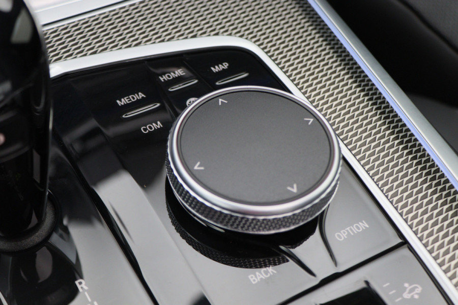 BMW X5 xDrive45e High Executive Laser, Panoramadak, 360° Camera, ACC, Luchtvering, H&K, Trekhaak, 21"