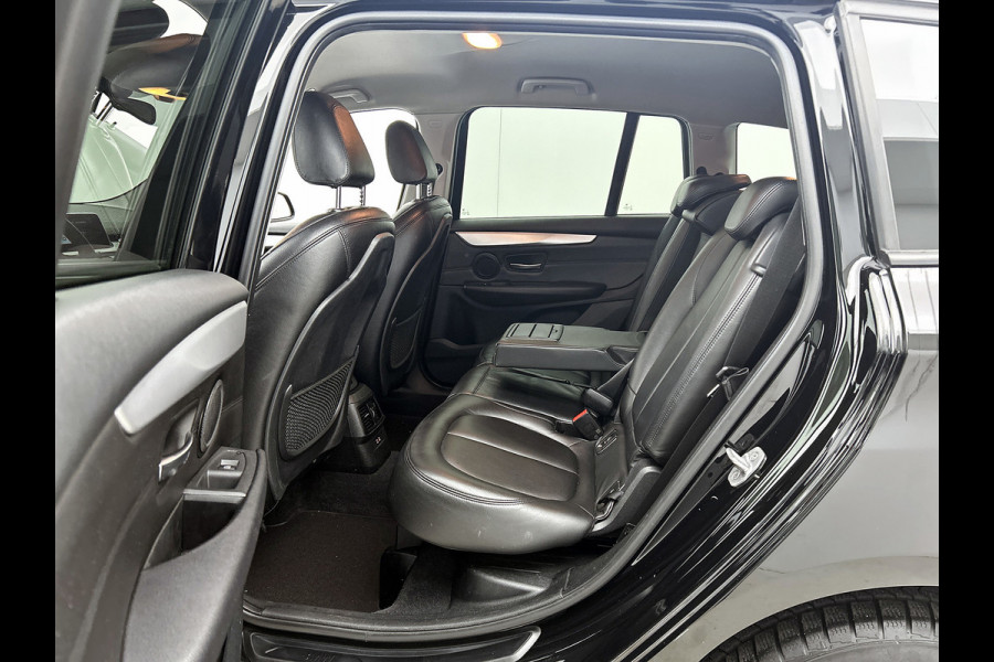 BMW 2 Serie Gran Tourer 218i 7persoons!. Corporate Lease Executive(NL-auto, Dealer OnderH, Navi, Camera, Parkeersensoren, Etc)