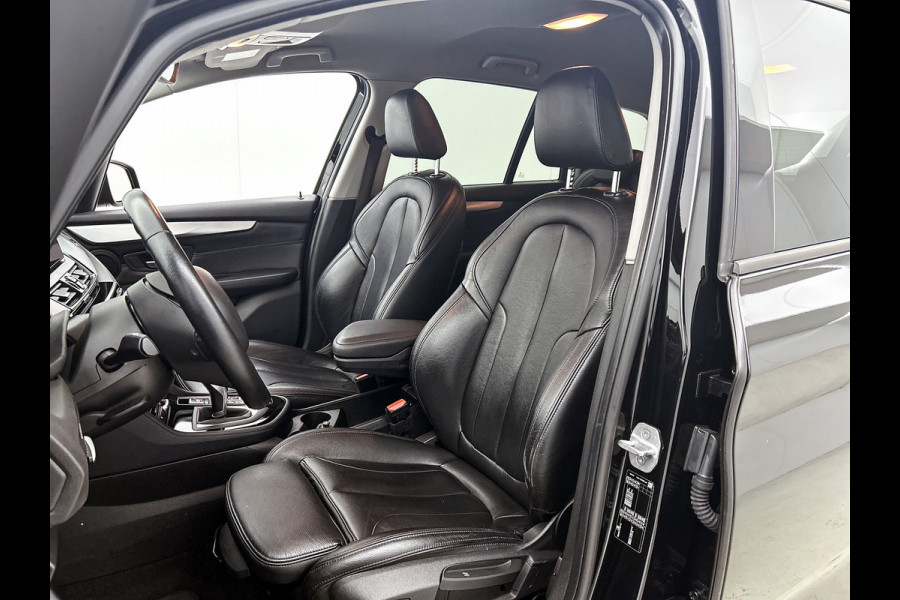 BMW 2 Serie Gran Tourer 218i 7persoons!. Corporate Lease Executive(NL-auto, Dealer OnderH, Navi, Camera, Parkeersensoren, Etc)