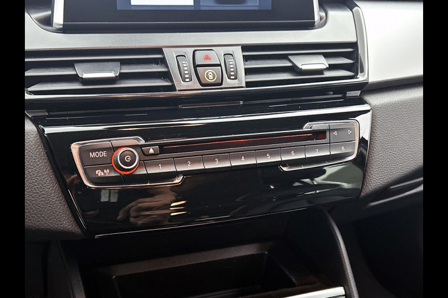 BMW 2 Serie Gran Tourer 218i 7persoons!. Corporate Lease Executive(NL-auto, Dealer OnderH, Navi, Camera, Parkeersensoren, Etc)