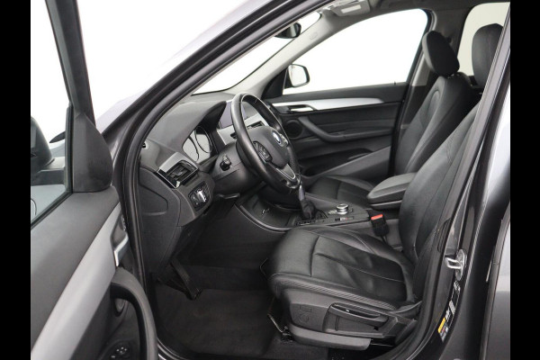 BMW X1 xDrive25e Executive | Leder | Adaptive cruise | Navigatie | 18'' | Full LED | Parkeerhulp | Climate control | Bluetooth | Cruise control | PHEV | Plug In