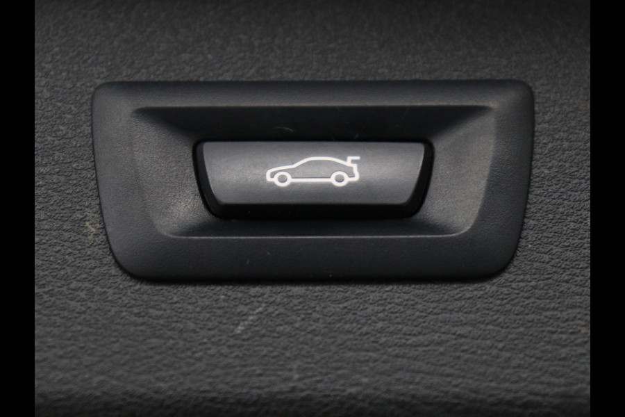 BMW X1 xDrive25e Executive | Leder | Adaptive cruise | Navigatie | 18'' | Full LED | Parkeerhulp | Climate control | Bluetooth | Cruise control | PHEV | Plug In