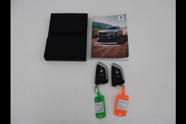 BMW X1 xDrive25e Executive | Leder | Adaptive cruise | Navigatie | 18'' | Full LED | Parkeerhulp | Climate control | Bluetooth | Cruise control | PHEV | Plug In