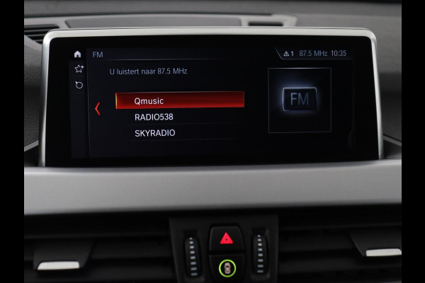 BMW X1 xDrive25e Executive | Leder | Adaptive cruise | Navigatie | 18'' | Full LED | Parkeerhulp | Climate control | Bluetooth | Cruise control | PHEV | Plug In