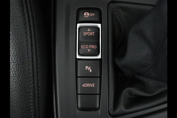 BMW X1 xDrive25e Executive | Leder | Adaptive cruise | Navigatie | 18'' | Full LED | Parkeerhulp | Climate control | Bluetooth | Cruise control | PHEV | Plug In