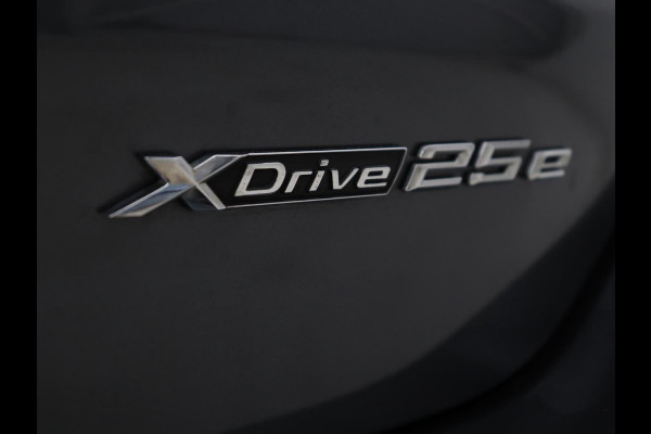 BMW X1 xDrive25e Executive | Leder | Adaptive cruise | Navigatie | 18'' | Full LED | Parkeerhulp | Climate control | Bluetooth | Cruise control | PHEV | Plug In