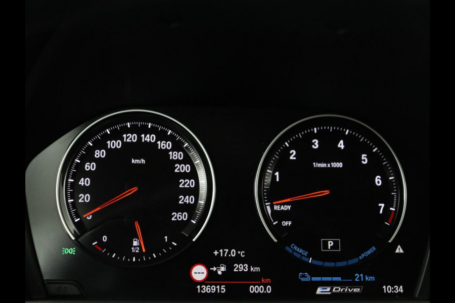 BMW X1 xDrive25e Executive | Leder | Adaptive cruise | Navigatie | 18'' | Full LED | Parkeerhulp | Climate control | Bluetooth | Cruise control | PHEV | Plug In