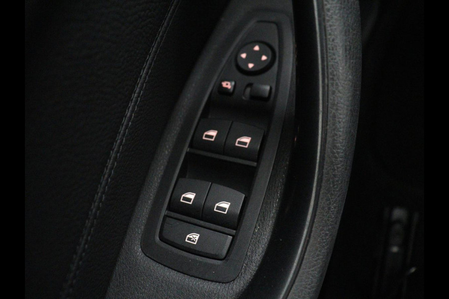 BMW X1 xDrive25e Executive | Leder | Adaptive cruise | Navigatie | 18'' | Full LED | Parkeerhulp | Climate control | Bluetooth | Cruise control | PHEV | Plug In