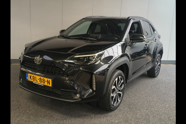Toyota Yaris Cross 1.5 Hybrid 115 First Edition Rijklaar + fabrieksgarantie Henk Jongen Auto's in Helmond,  al 50 jaar service zoals 't hoort!