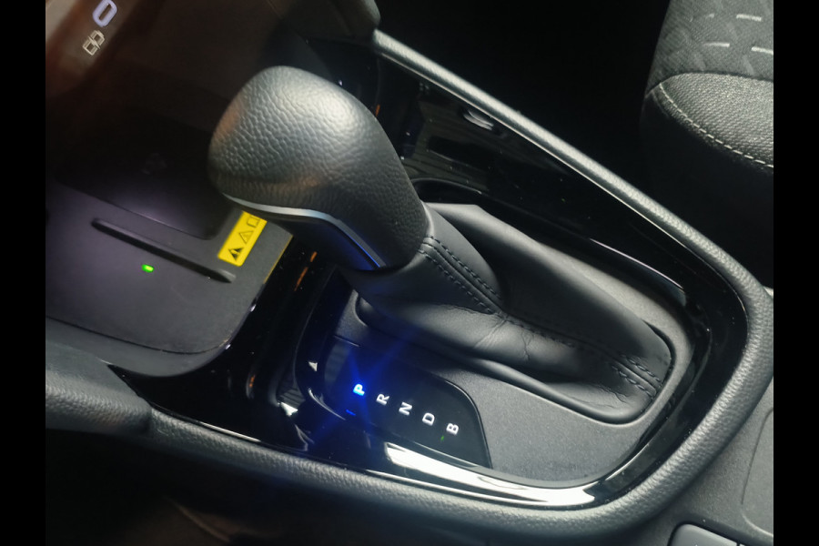 Toyota Yaris Cross 1.5 Hybrid 115 First Edition Rijklaar + fabrieksgarantie Henk Jongen Auto's in Helmond,  al 50 jaar service zoals 't hoort!