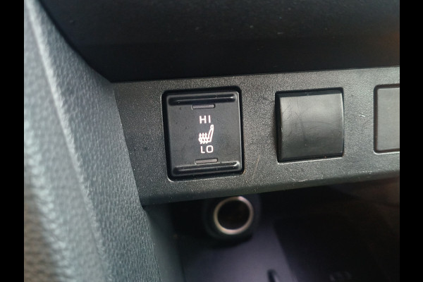 Toyota Yaris Cross 1.5 Hybrid 115 First Edition Rijklaar + fabrieksgarantie Henk Jongen Auto's in Helmond,  al 50 jaar service zoals 't hoort!