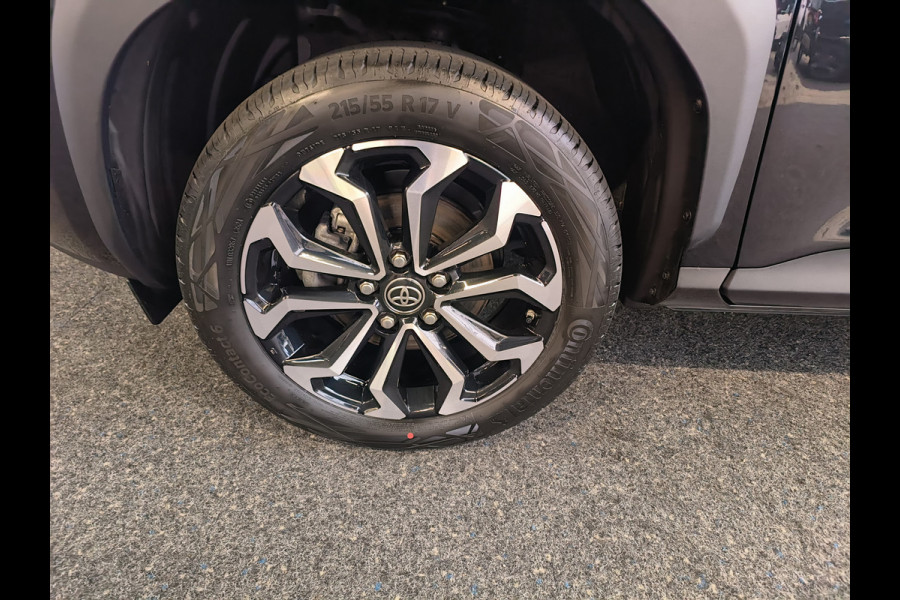 Toyota Yaris Cross 1.5 Hybrid 115 First Edition Rijklaar + fabrieksgarantie Henk Jongen Auto's in Helmond,  al 50 jaar service zoals 't hoort!