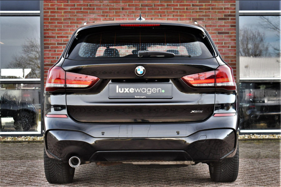 BMW X1 xDrive25e M-Sport Pano El-zetels Camera Carplay El-klep Shadowline