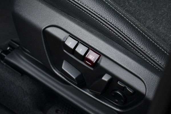 BMW X1 xDrive25e M-Sport Pano El-zetels Camera Carplay El-klep Shadowline