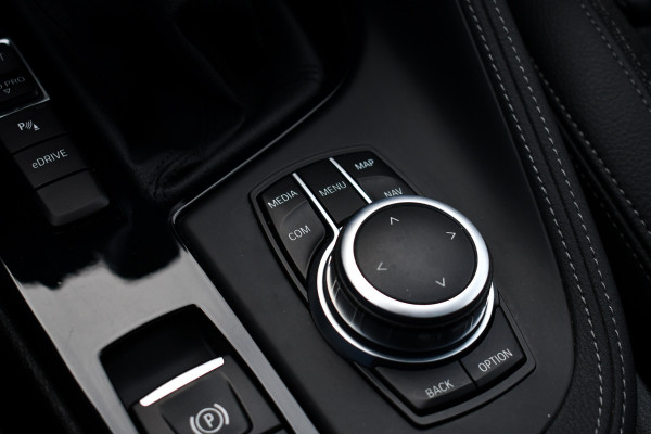 BMW X1 xDrive25e M-Sport Pano El-zetels Camera Carplay El-klep Shadowline