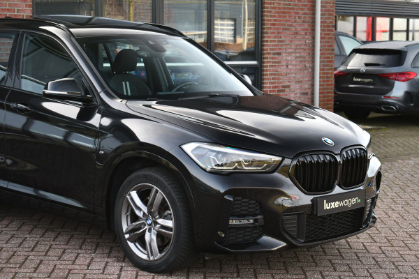 BMW X1 xDrive25e M-Sport Pano El-zetels Camera Carplay El-klep Shadowline