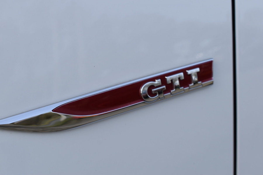 Volkswagen up! 1.0 TSI GTI / Clima / Cruise / Stoelverwarming / 17"LM / PDC / DAB