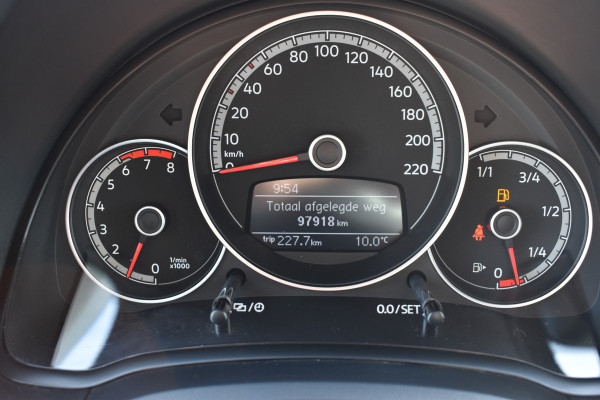 Volkswagen up! 1.0 TSI GTI / Clima / Cruise / Stoelverwarming / 17"LM / PDC / DAB