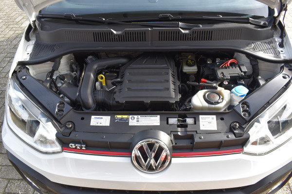 Volkswagen up! 1.0 TSI GTI / Clima / Cruise / Stoelverwarming / 17"LM / PDC / DAB