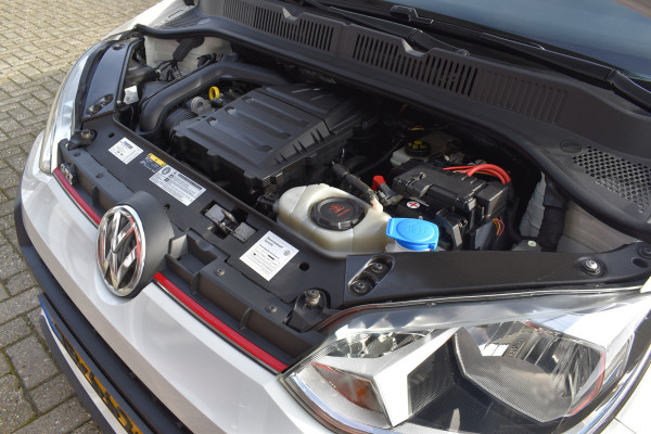Volkswagen up! 1.0 TSI GTI / Clima / Cruise / Stoelverwarming / 17"LM / PDC / DAB
