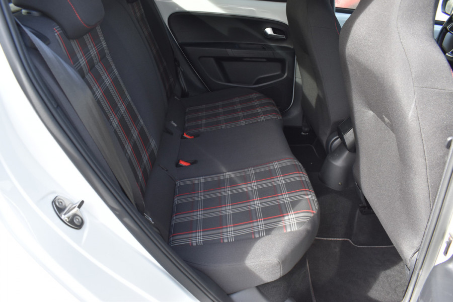 Volkswagen up! 1.0 TSI GTI / Clima / Cruise / Stoelverwarming / 17"LM / PDC / DAB