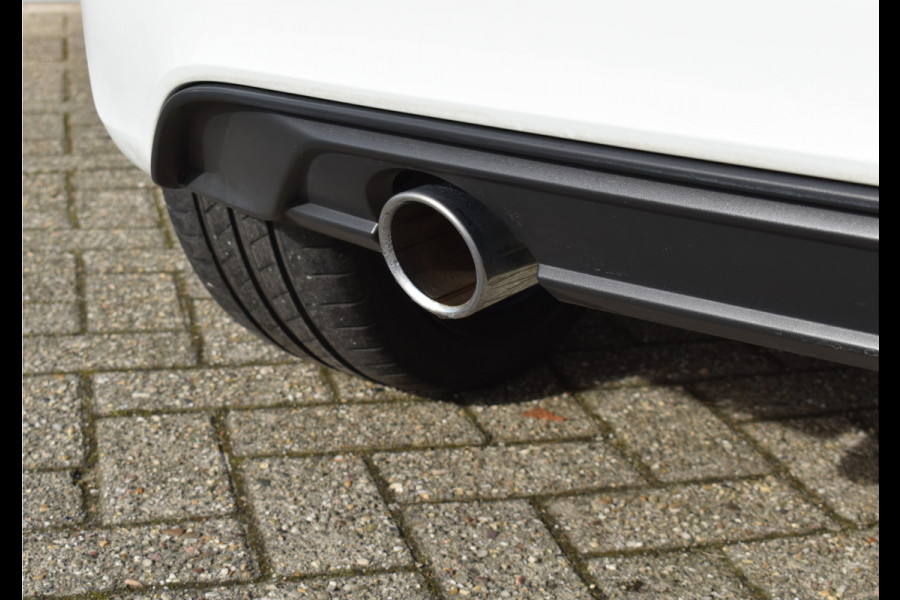 Volkswagen up! 1.0 TSI GTI / Clima / Cruise / Stoelverwarming / 17"LM / PDC / DAB