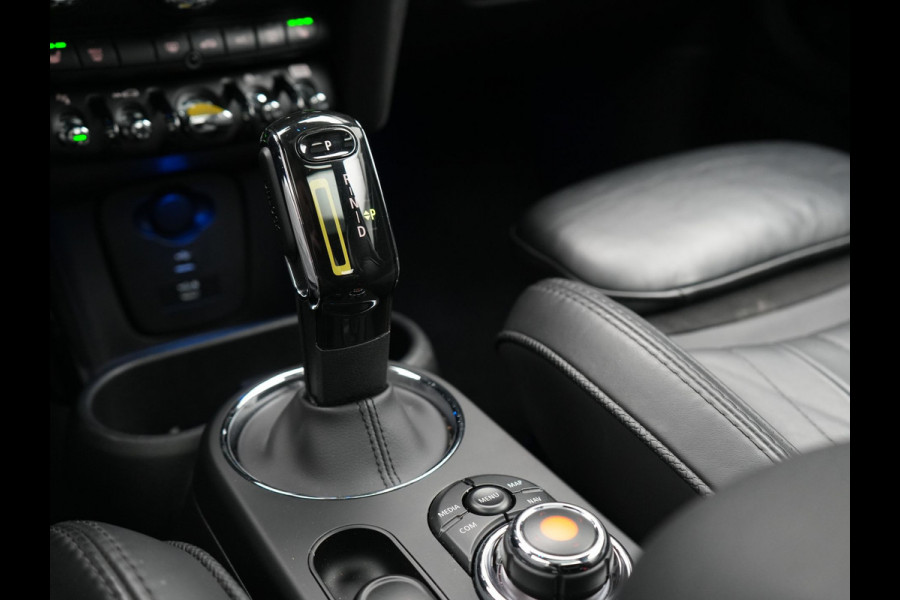 MINI Mini Electric Yours 33 kWh 184pk | Panodak | Head Up | Harman / Kardon | Camera | Lederen Sportstoelen Verwarmd | Keyless | Apple Carplay | Cruise Control | LED Koplampen | Virtual | Navigatie | DAB |