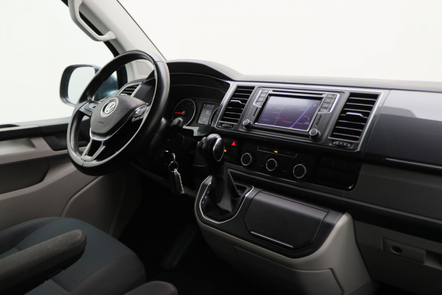 Volkswagen Transporter 2.0 TDI DSG 150 PK Lang Highline 5-Zits, Camera, ACC, LED, Apple Carplay, Verwarmde Voorruit, Trekhaak, 18''