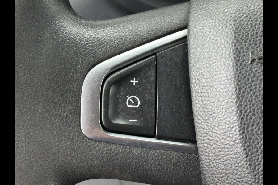 Renault Master T35 2.3 dCi 135 L3H2 LEES TEKST!