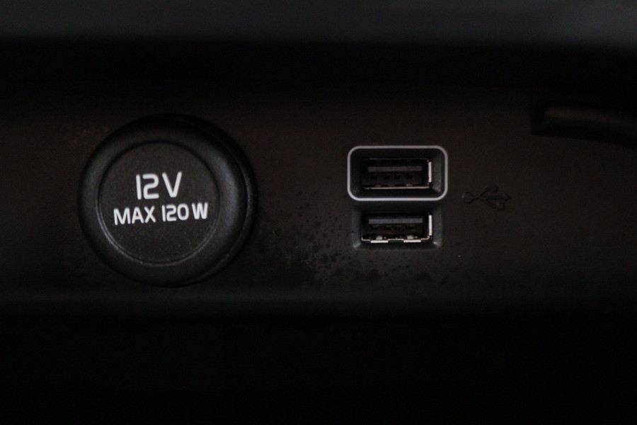 Volvo XC40 1.5 T4 Plug-in Hybrid Inscription Expression Climate, Cruise, Camera, Apple Carplay, DAB, PDC, LED, 18''