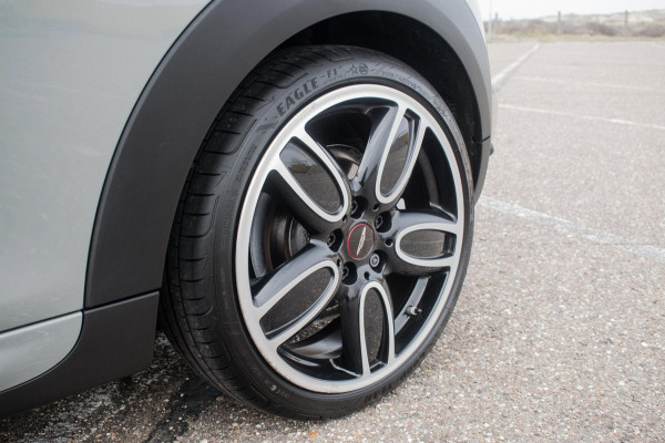 MINI Mini 1.5 Cooper Dalston John Cooper Works Edition ORG NL [ Panoramadak Harman Kardon HUD Digital Dash Alcantara ]