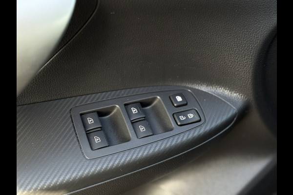 Mitsubishi Eclipse Cross 2.4 PHEV | Apple Carplay, Camera, Stoelverw., Climate, Cruise, Afn. Trekhaak | Dealeronderhouden